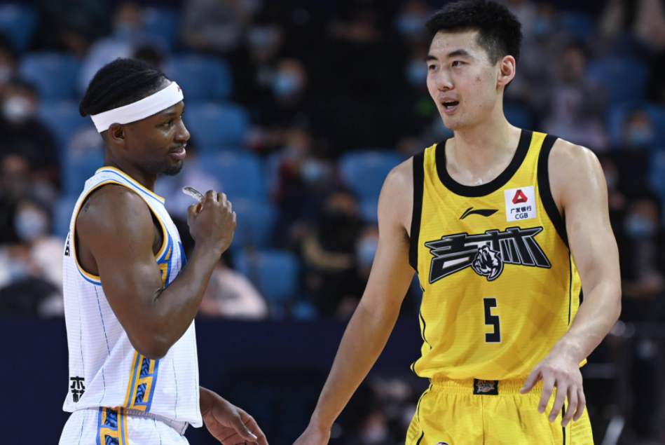 冲刺阶段波尔图备战CBA常规赛，回应争议细节曝光，态度坚定，轮换策略成焦点的简单介绍